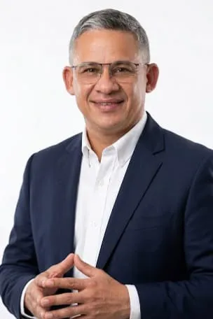 Retrato del G/D Jorge Luis Valbuena Ferrer, presidente de DelAgro